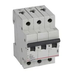 ISTIČ RX3 3P B32 6000A - 419172