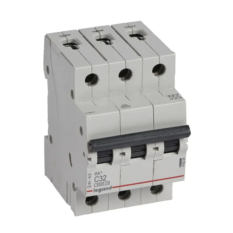 ISTIČ RX3 3P C32 6000A - 419238