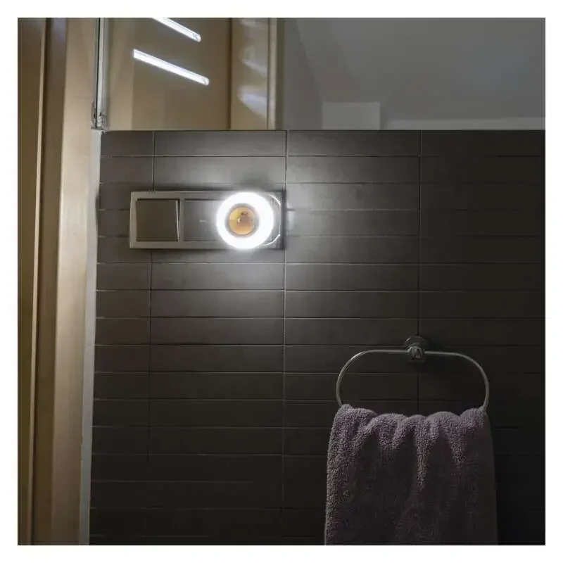 Nočné svetlo LED P3320 s fotosenzorom do zásuvky - 1456000170