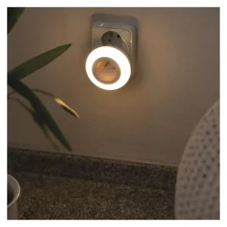 Nočné svetlo LED P3320 s fotosenzorom do zásuvky - 1456000170